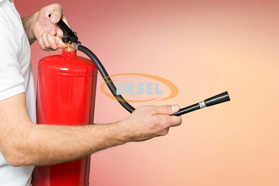 Yangın Söndürme Tüpü Kullanımında PASS Tekniği - Eksel Yangın Yangın Söndürme Tüpü Kullanımında PASS Tekniği - Eksel Yangın